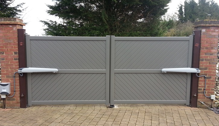 Aluminium Swing Gate